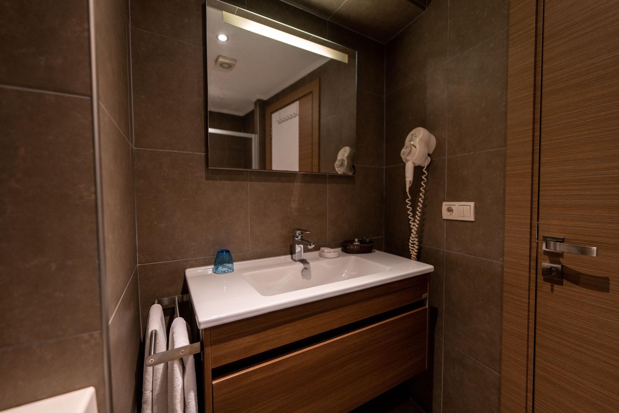 Elanaz Otel